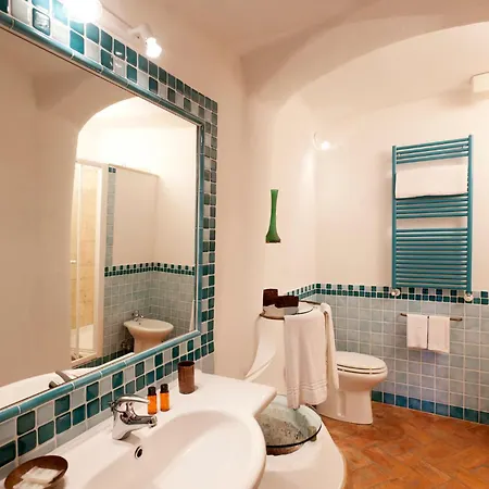 La Casa Degli Archi Pensión 2*